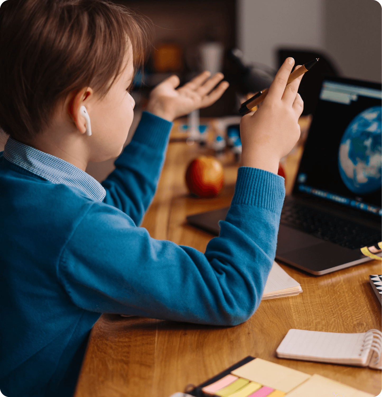 cropped_online-learning-boy-using-laptop-1@0.75x